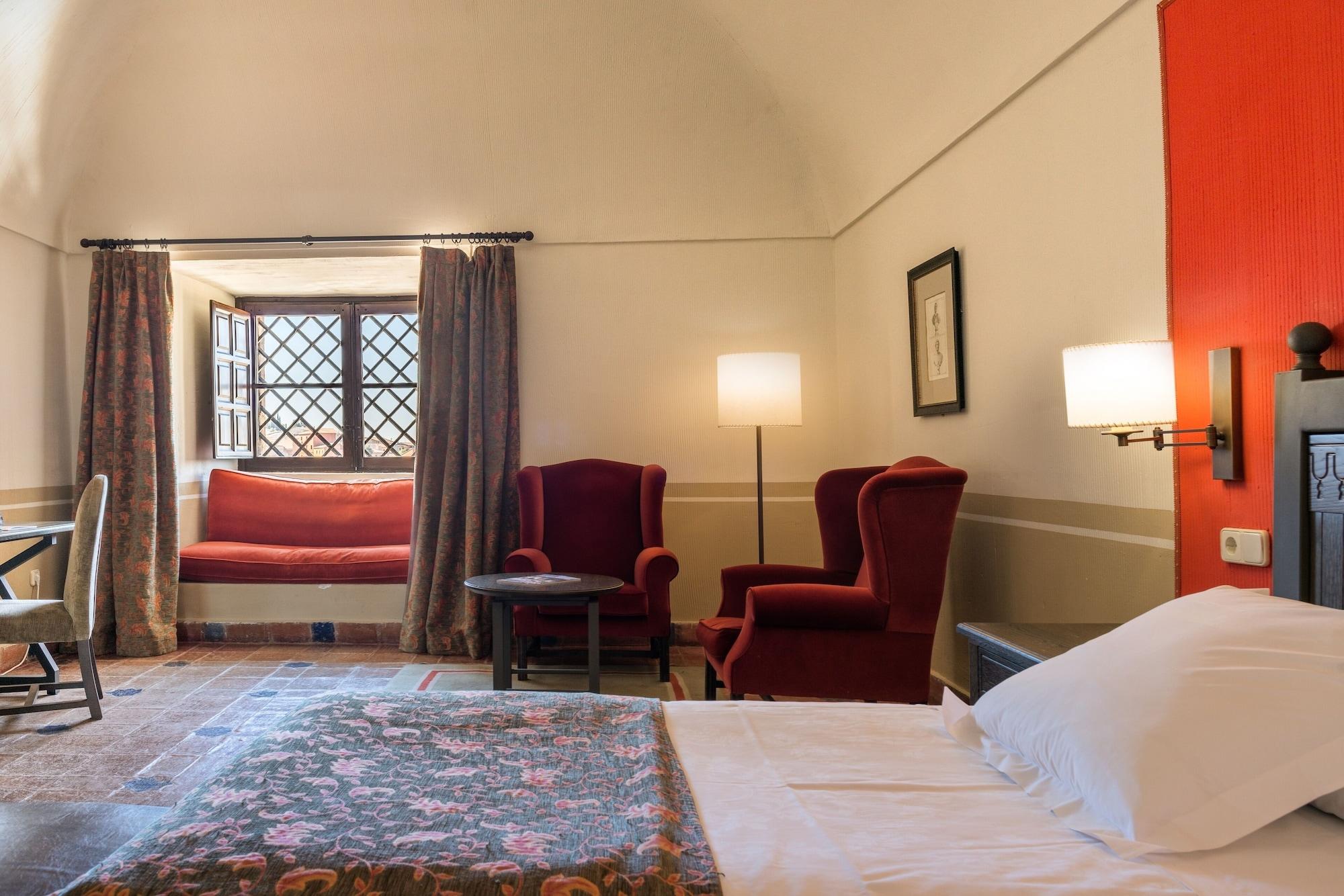 Parador De Оропеса Экстерьер фото
