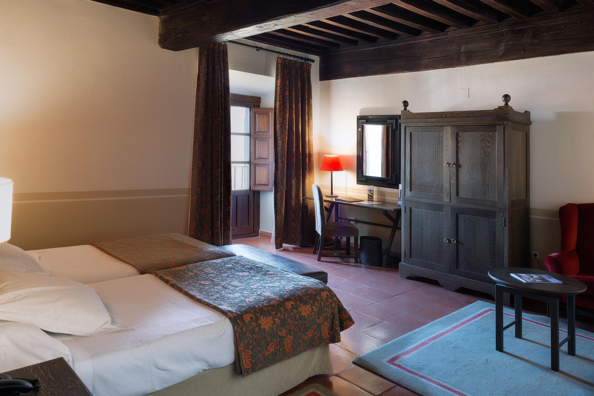 Parador De Оропеса Экстерьер фото