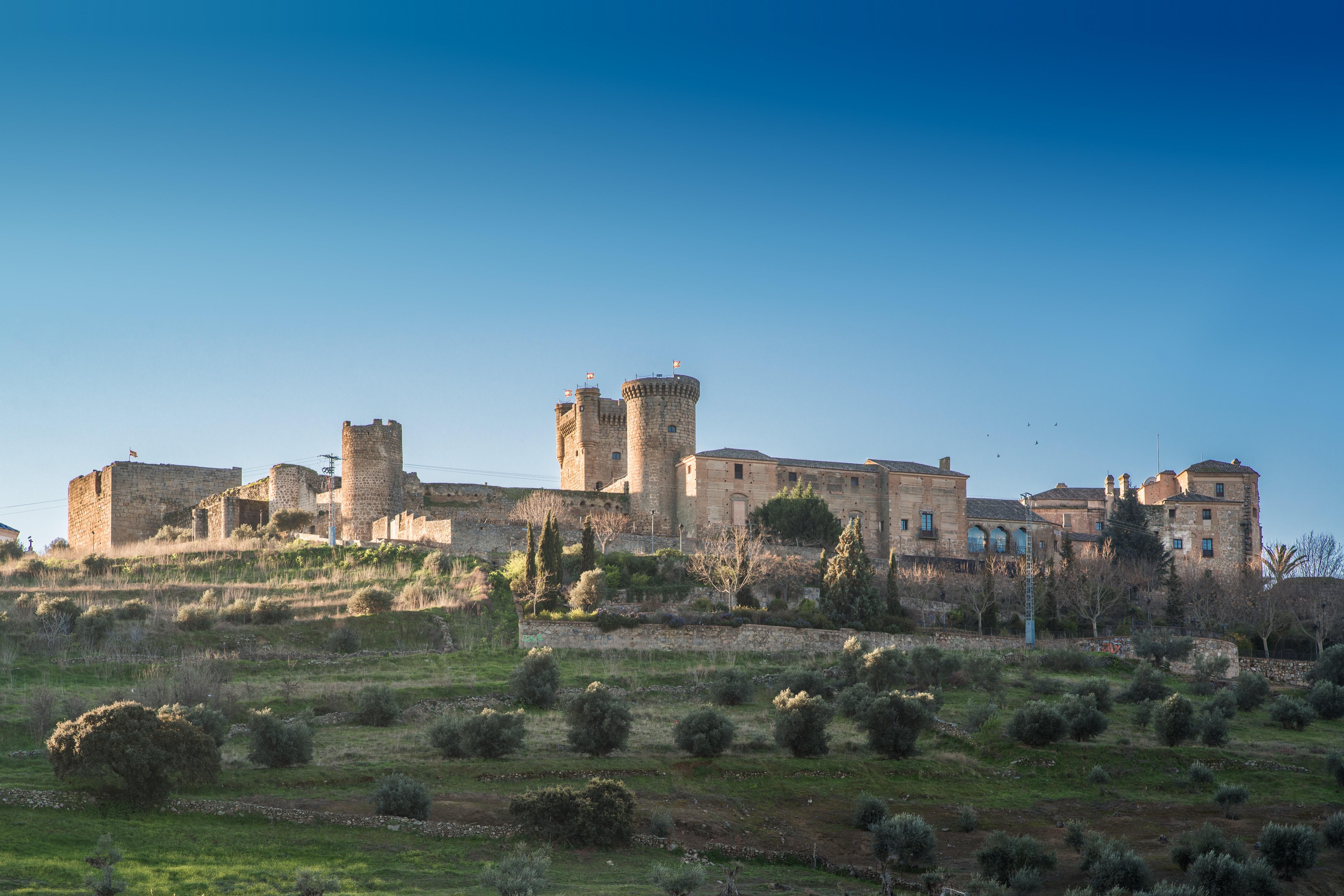 Parador De Оропеса Экстерьер фото