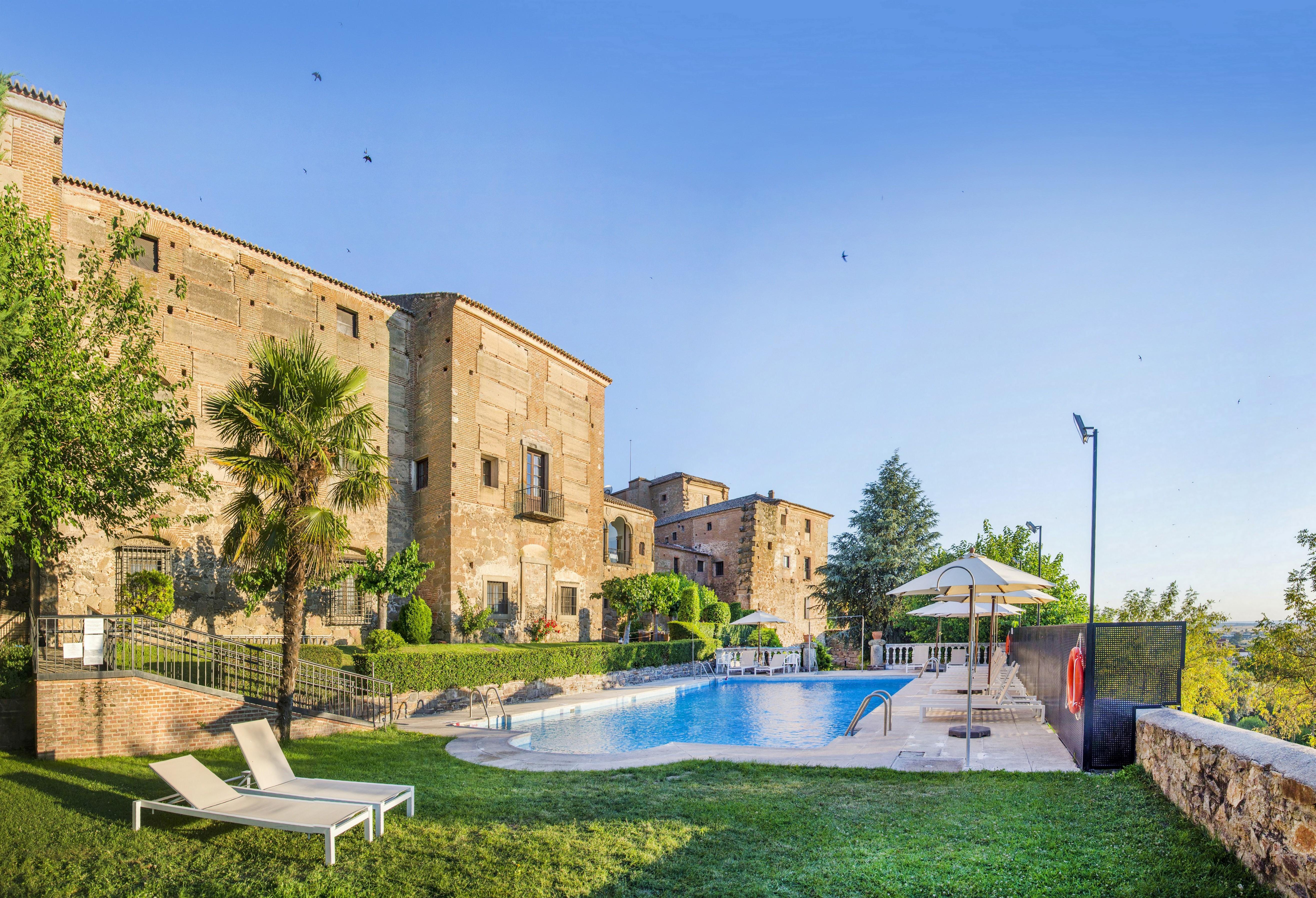 Parador De Оропеса Экстерьер фото