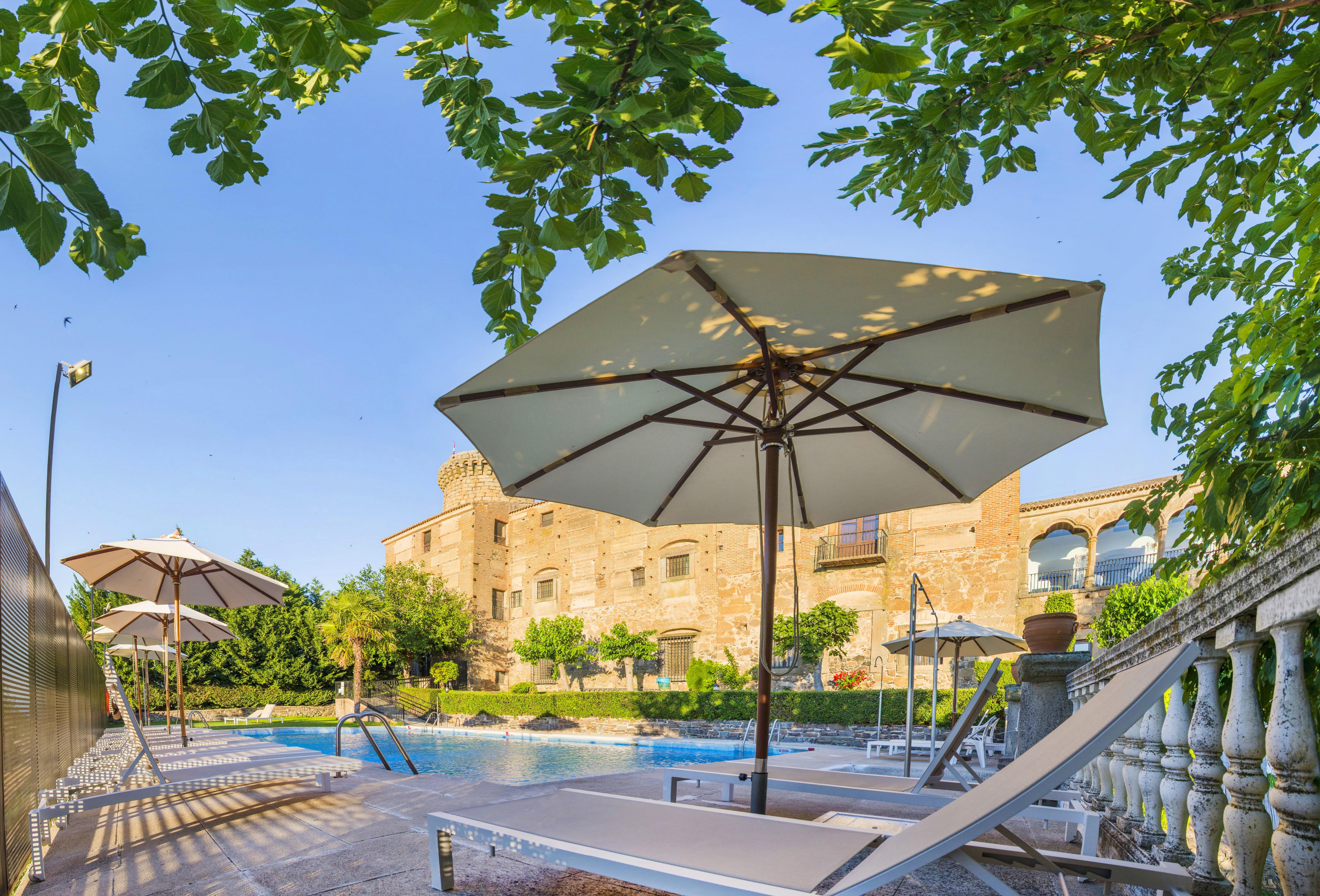 Parador De Оропеса Экстерьер фото
